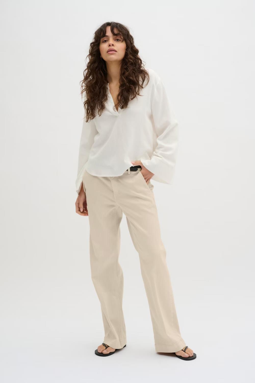 LaraMW Pant 149 beige