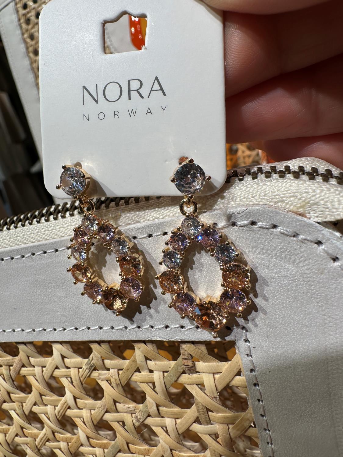 NORA EAR 649 Dråper stener Rosa
