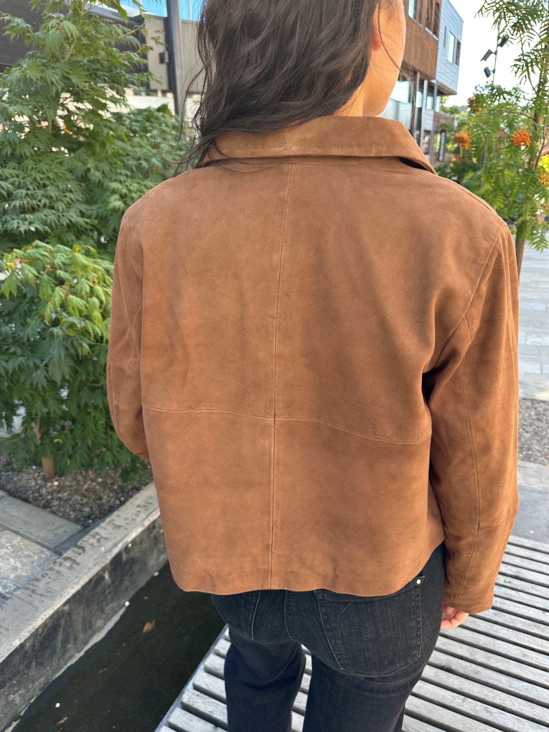petra-suede-jacket-skinn-brun-klara-t-nsberg