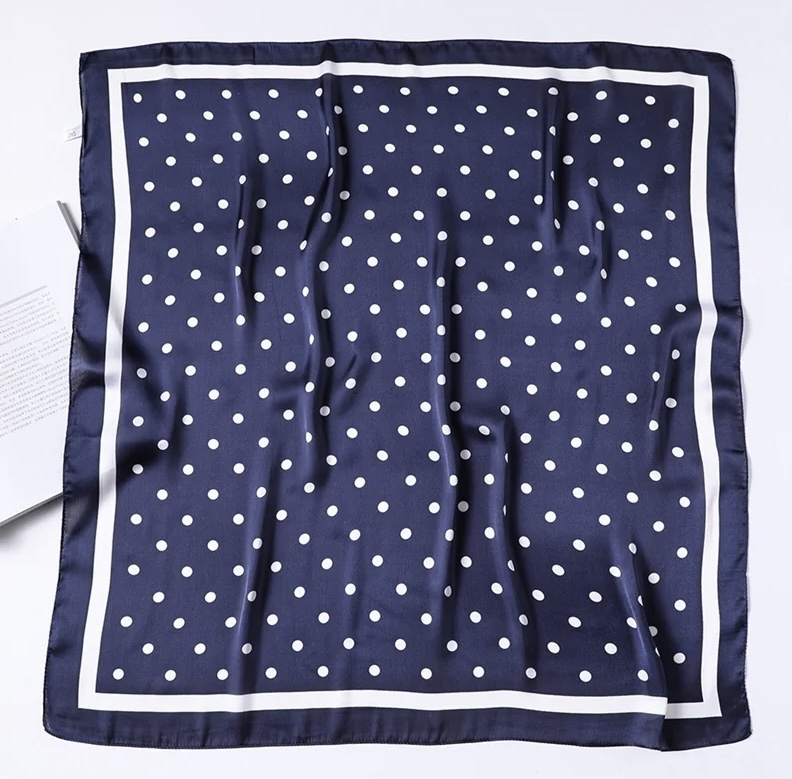 Skjerf bandana polka dot marine blå