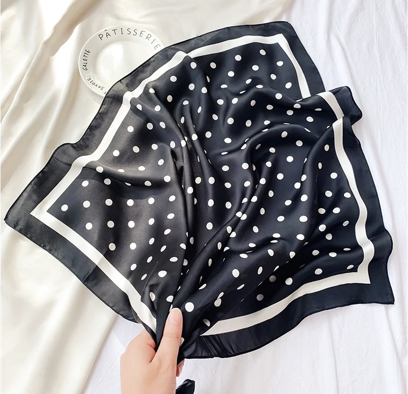Skjerf bandana polka dot sort