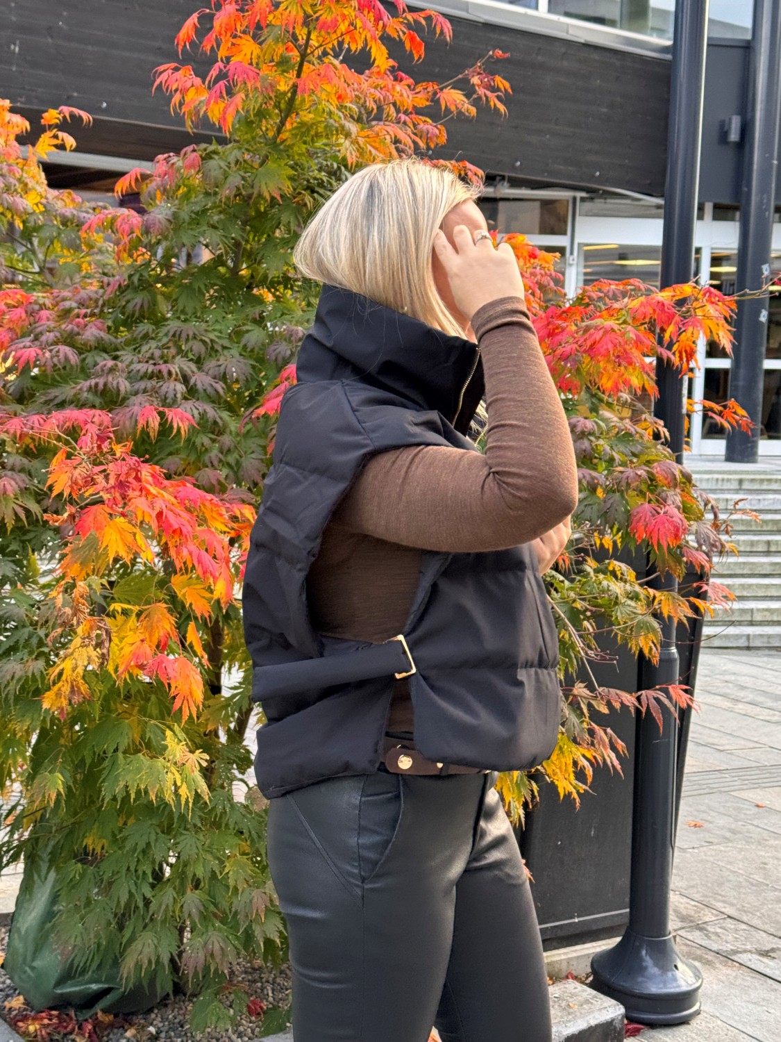 THOQ Dunvest kort Sort