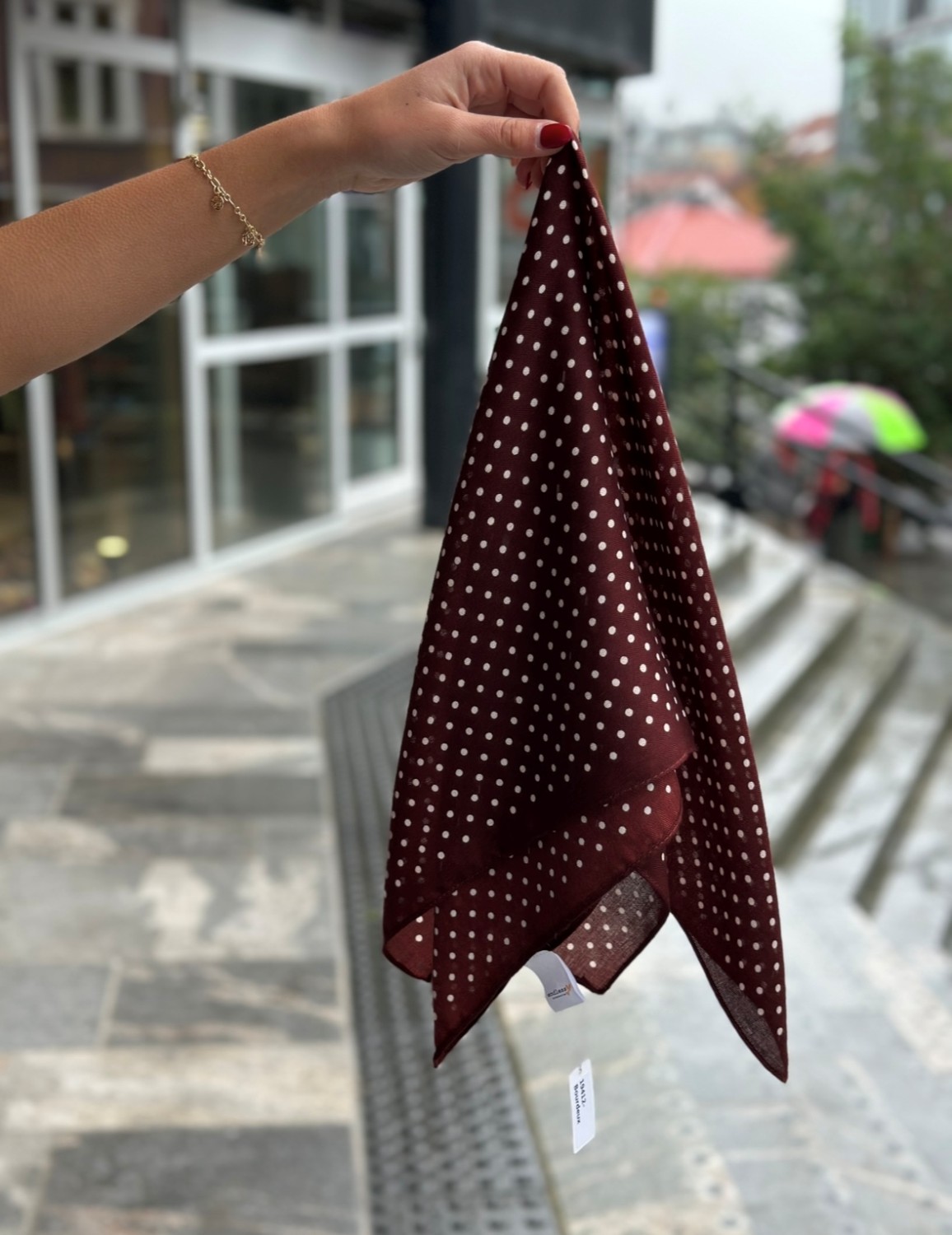 EMDLESS Skjerf 19412 prikker Burgunder