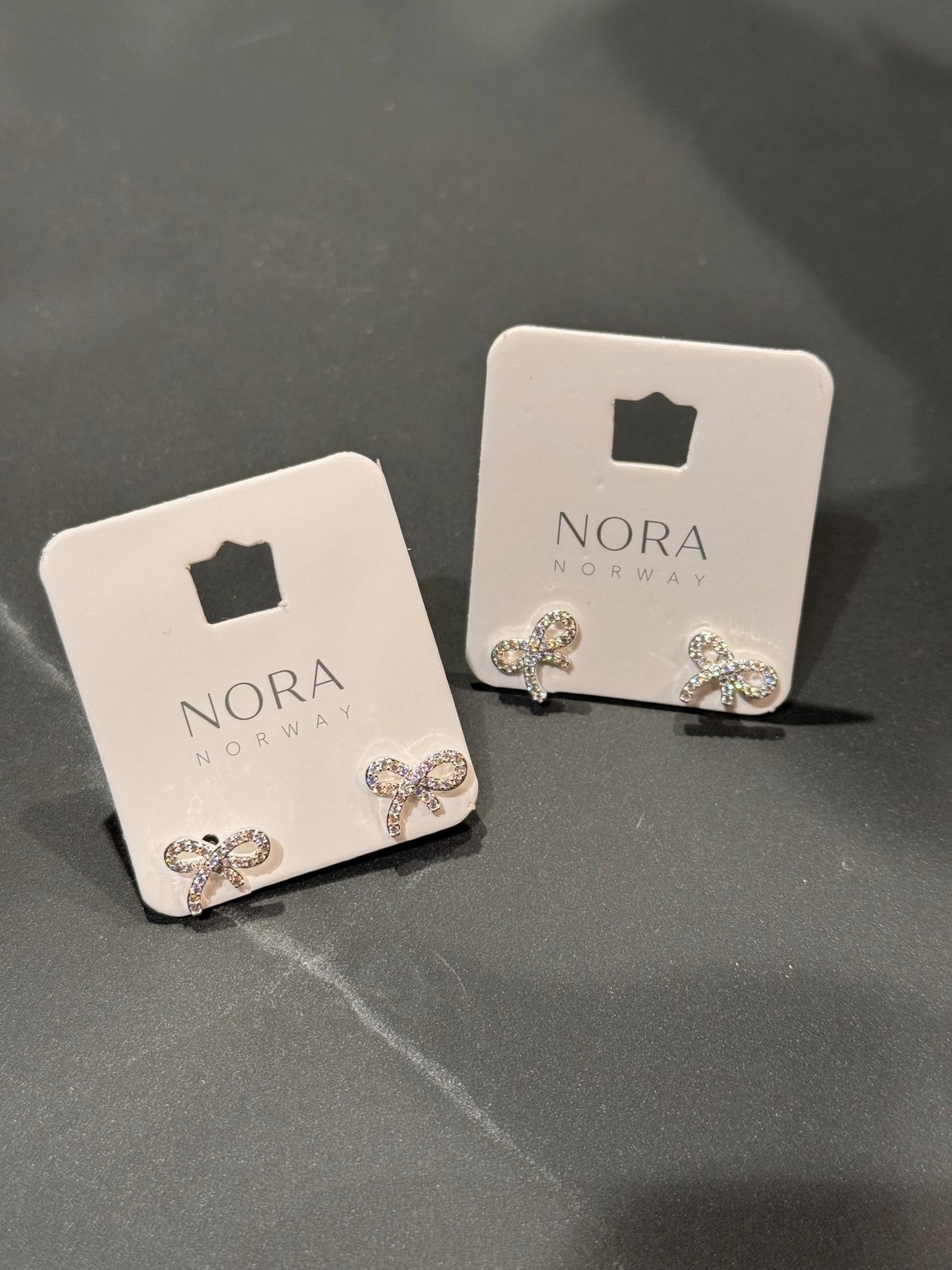 TheBowstud ear sølv diamand sløyfe