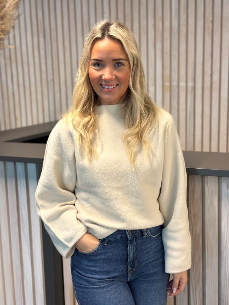 SLNerea Pullover Krem