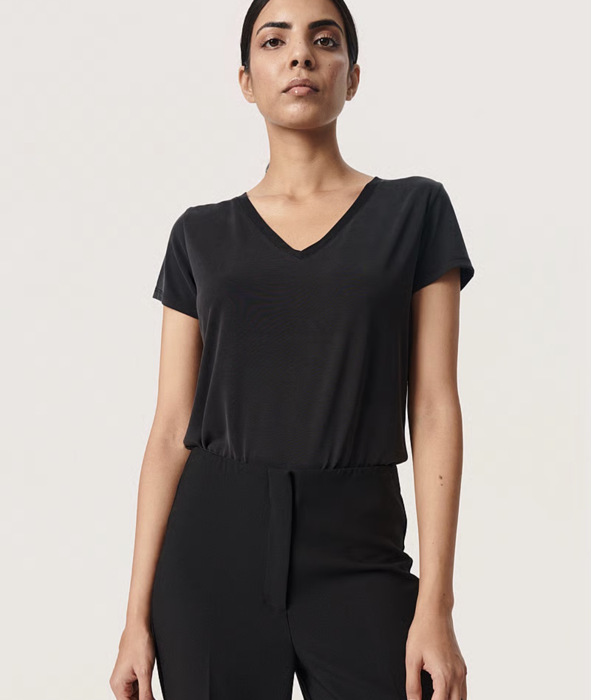 SLColumbine v-neck ss sort