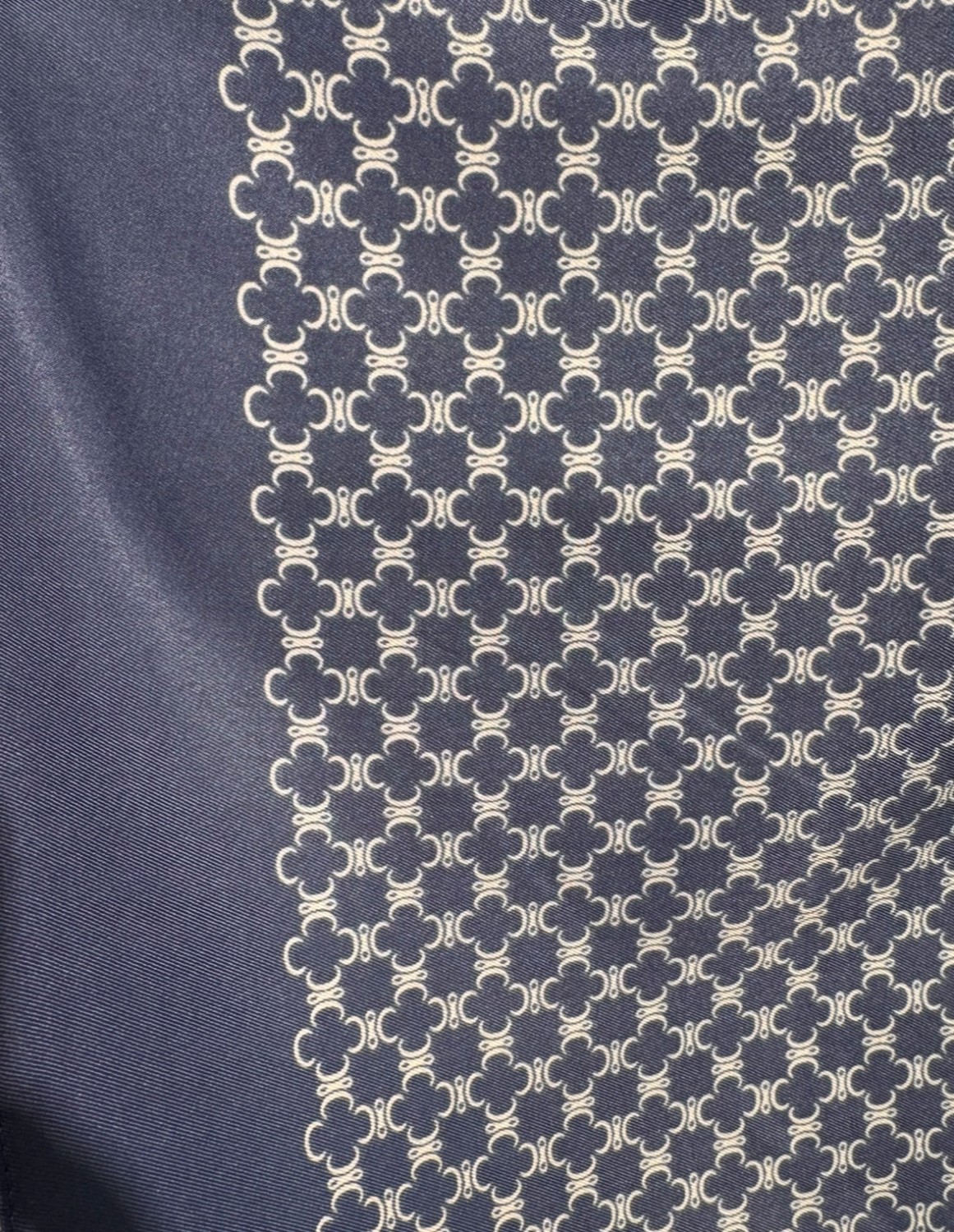 MANZINI satengskjerf stor