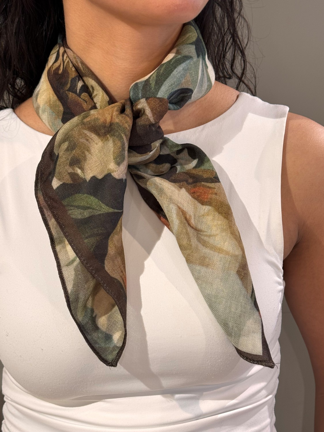 NORA skjerf soft grønn rose