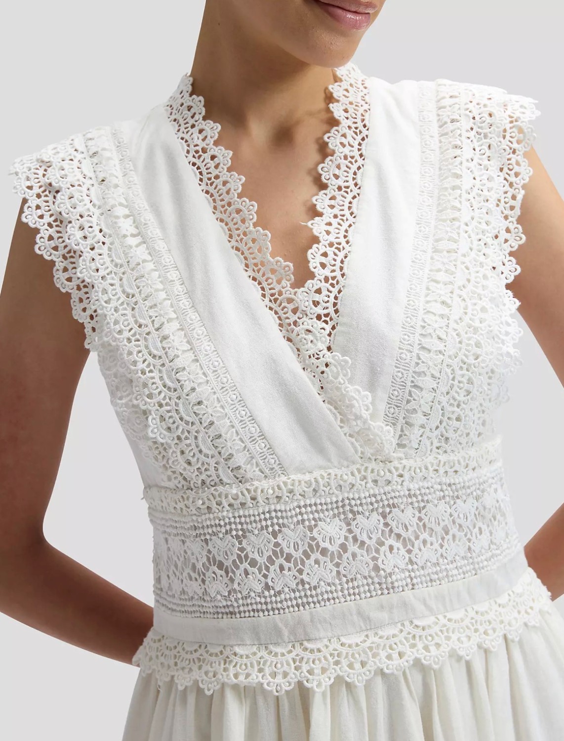 10955_iid_2724_iid_aid_10955_aid.jpg BOHEMIAN dress bright hvit