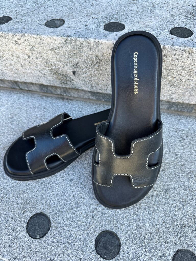 All for Love sandal Sort