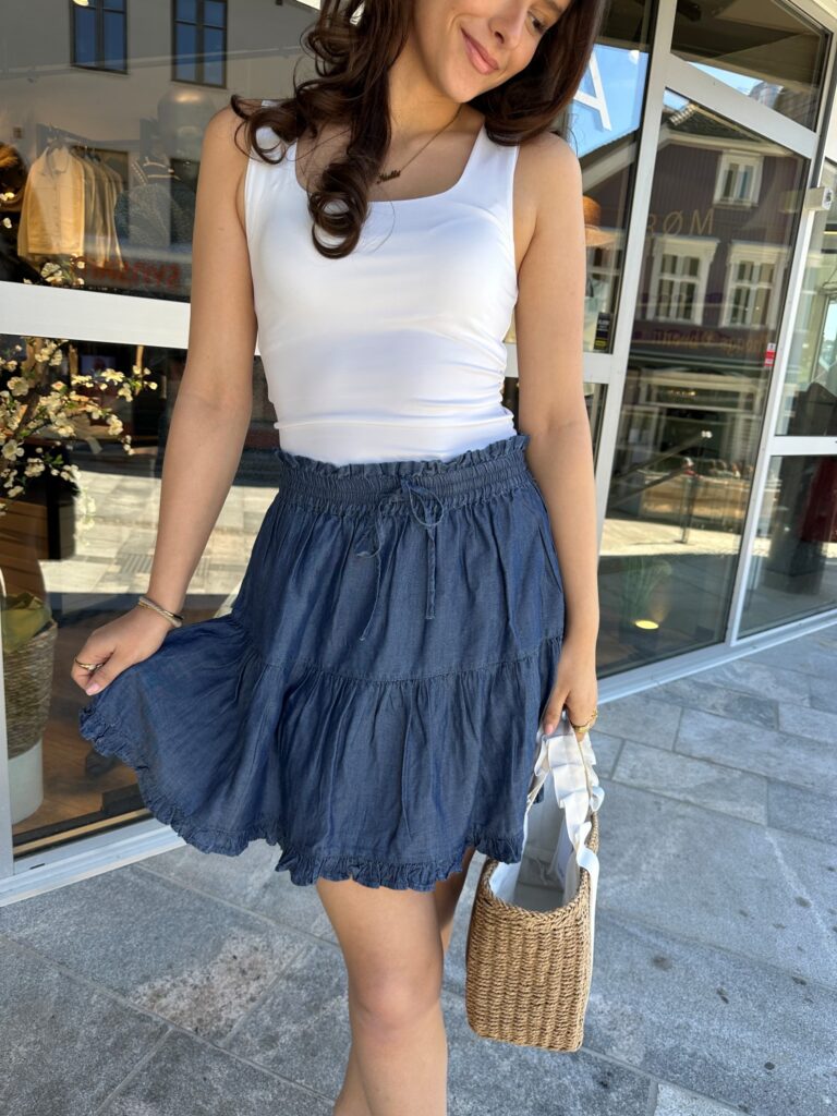 Vitevira Frill short skirt Blå