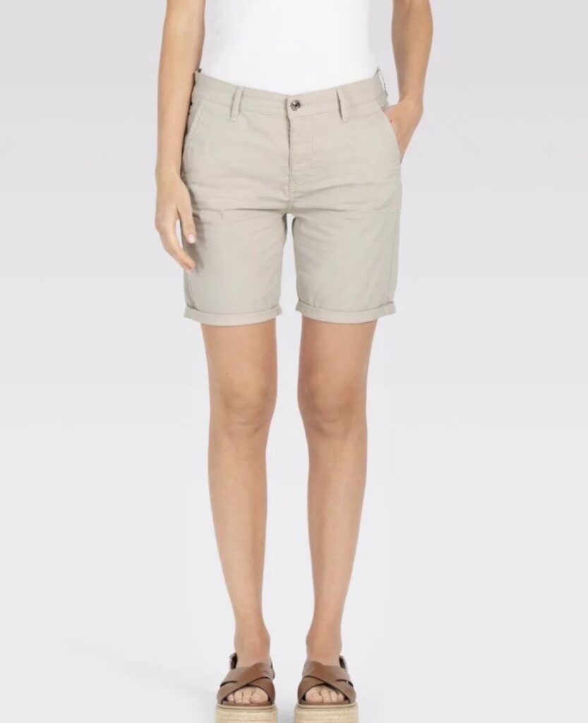 CHINO Bermula shorts ivory PPT sand