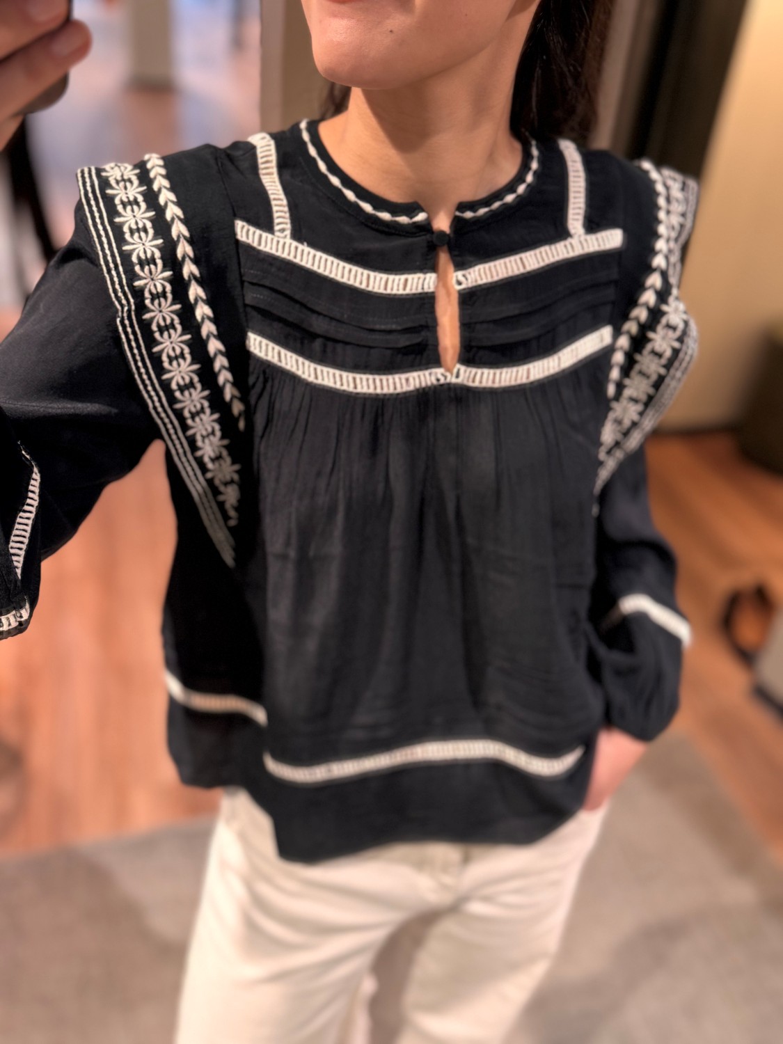 RosaliaSZ shirt brodert mønster sort