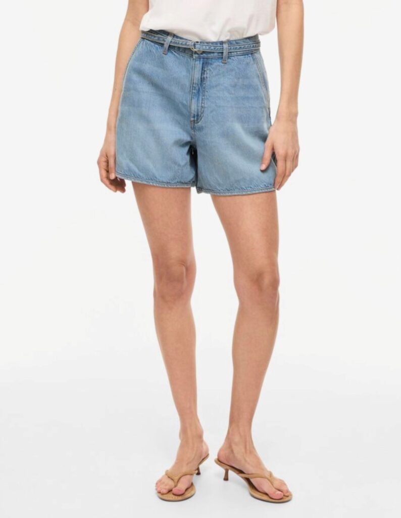 VIKIKI hw belt denim shorts LBD lys blå