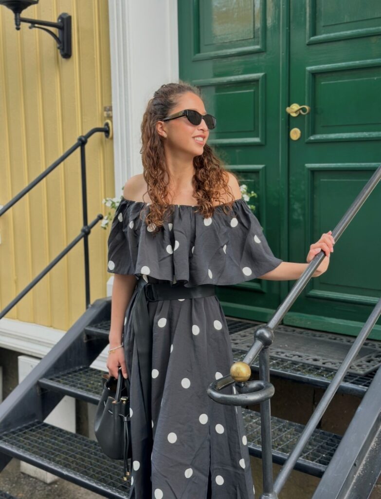 CMFie dress prikker
