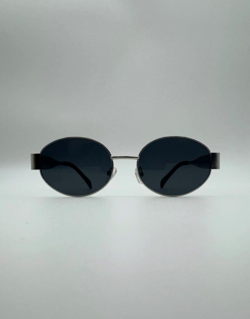 DRØM Vera solbrille sølv/sort