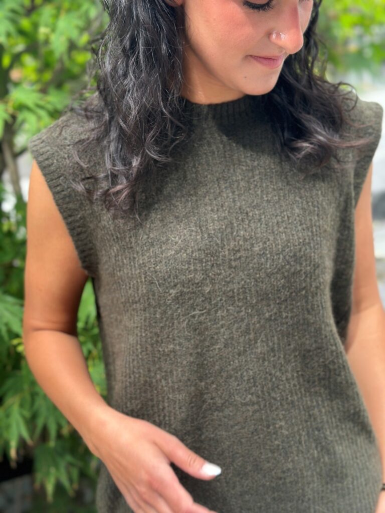 Vilory o-neck knit waistkoat