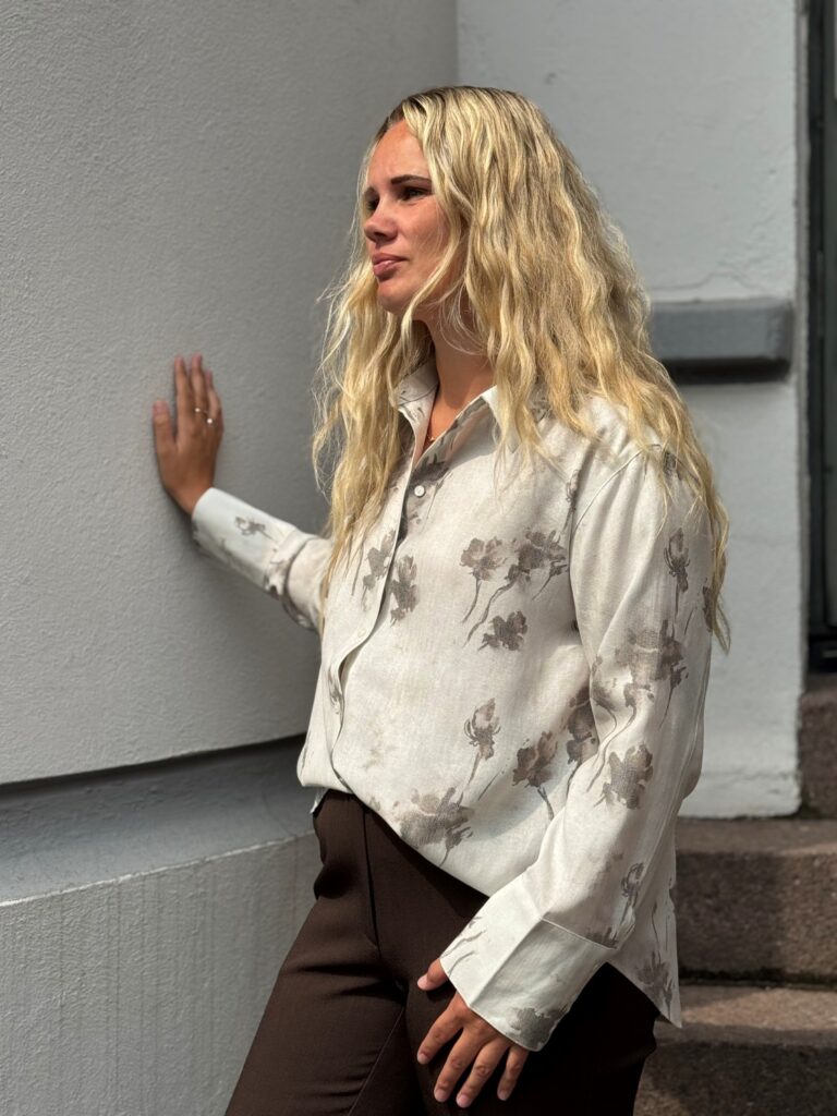 7826RDFYsabella Shrit Krem Mønster