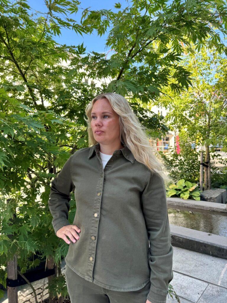 MWLinn Sofia 149 shirt olive night