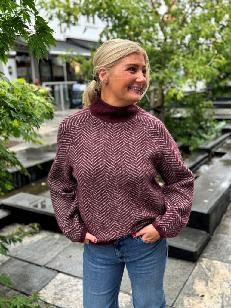 vilory high neck L/S knit top-noos port royale