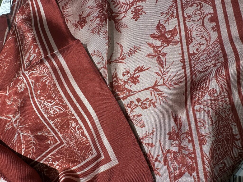 Nohr Lilly silk scarf Burgunder
