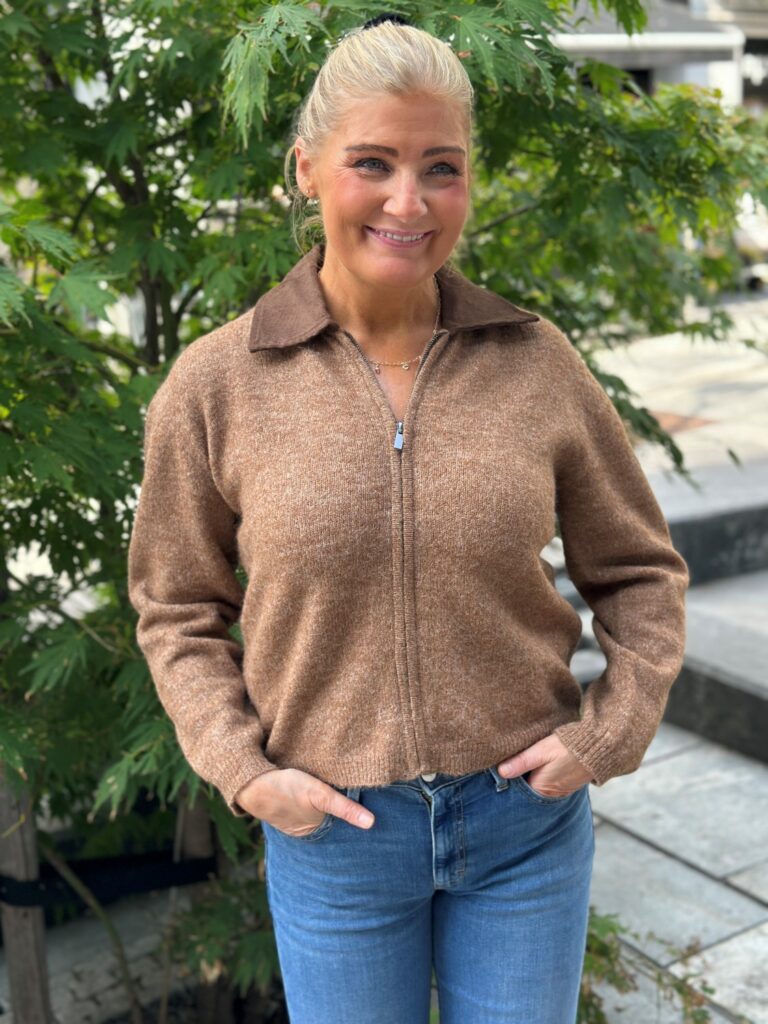 Vicipa collar knit cardigan camel