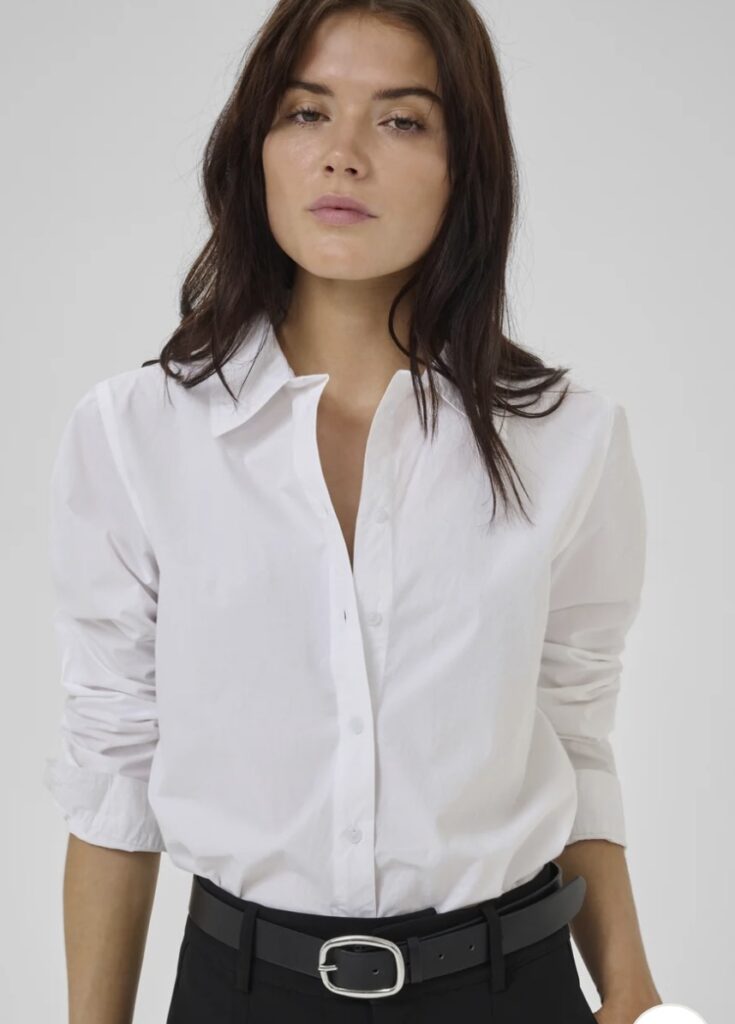 02 The Shirt Hvit