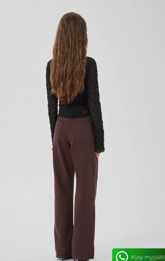 Mwetta Turtleneck blouse
