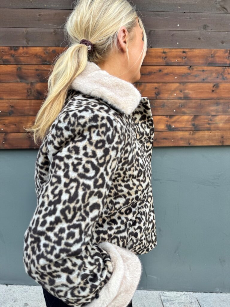 Gugia Jacket