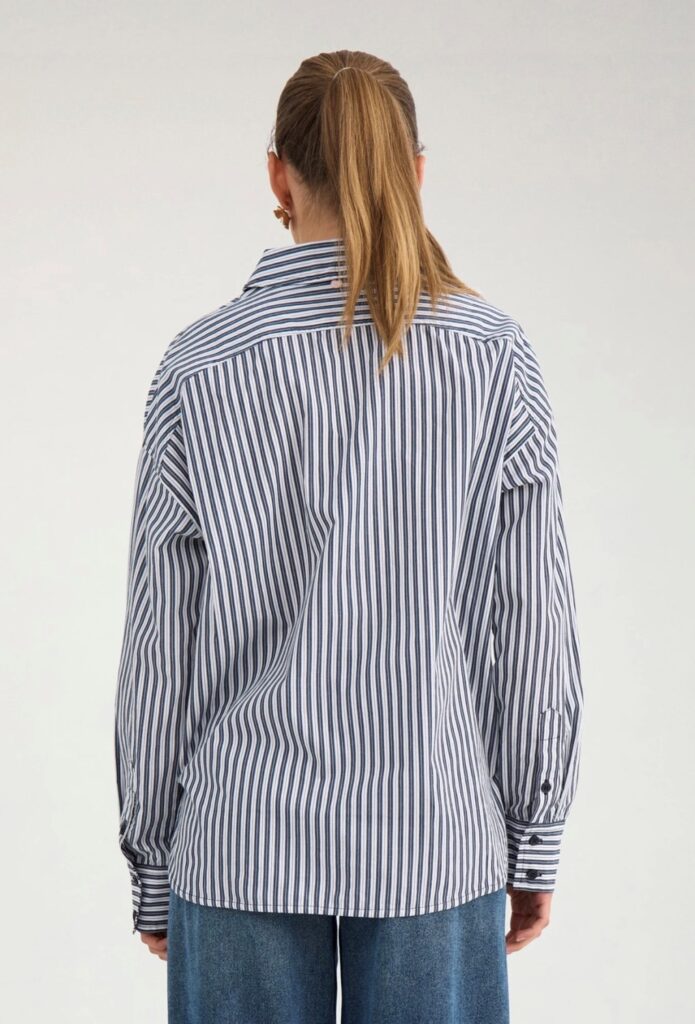 NUELFA oversize shirt salute