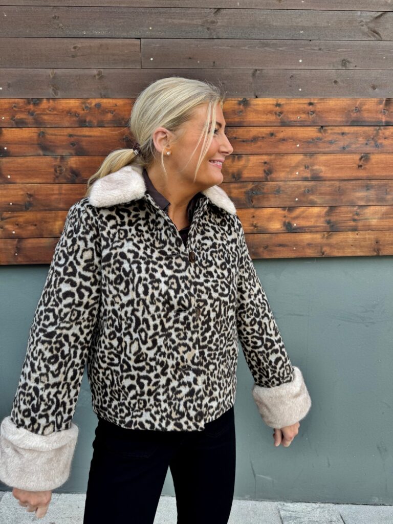 Gugia Jacket
