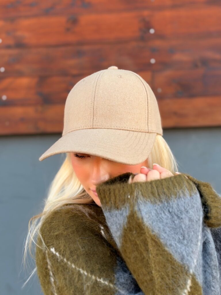 Wool Caps sand